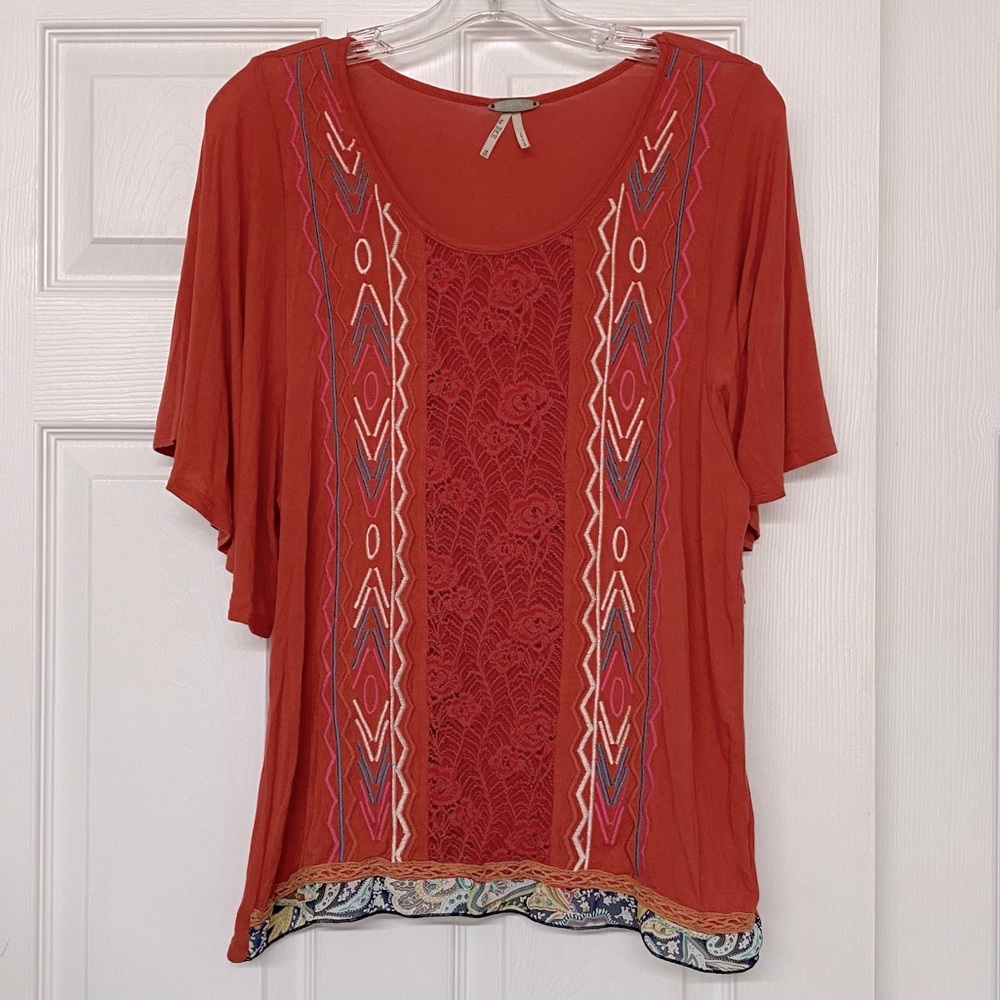 Gimmicks By BKE Embroidered Crochet Lace Panel Orange Loose Fit Top Sz S